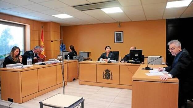 Una playa entre lo civil y lo penal