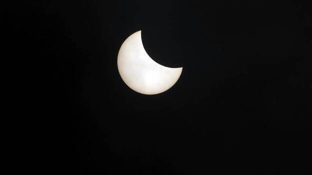 Un eclipse de sol para unos pocos