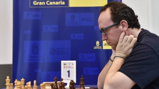 Libiszewski lidera en solitario la competición en Vecindario
