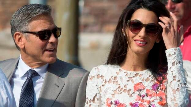 La revista "HELLO!" se disculpa por una entrevista falsa con George Clooney