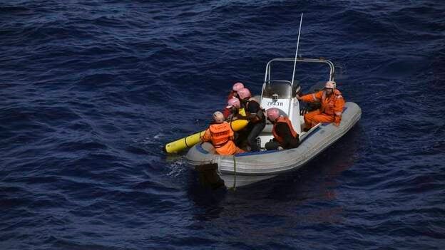 Un submarino autónomo sin motor circunavega por primera vez el Atlántico Sur