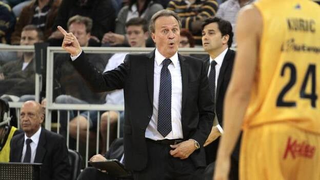 Reneses: «Cuando se nos va el partido nos entra una ansiedad tremenda»