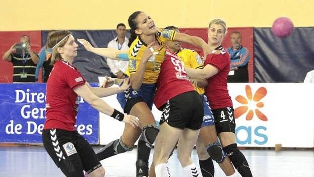 El Rocasa tiene que ganar hoy para seguir aspirando al título de Liga