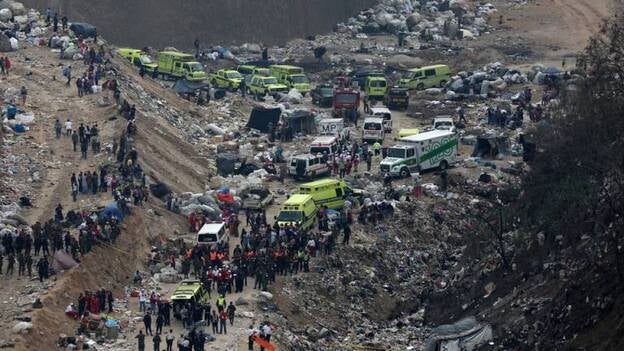 Al menos 24 personas sepultadas por un derrumbe en un basurero en Guatemala