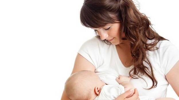 El 62% de las madres que abandonan la lactancia antes de los seis meses lo hacen por motivos laborales