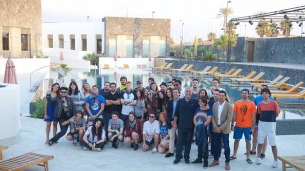 Más de 1,5 millones de usuarios siguen el viaje de 50 youtubers a Fuerteventura