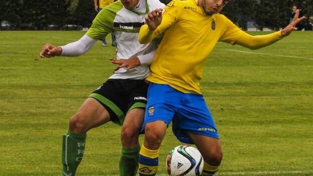 El filial de Las Palmas sigue adelante a costa del filial del Racing