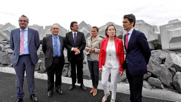 Fomento prioriza ante la UE la tarifa plana aérea