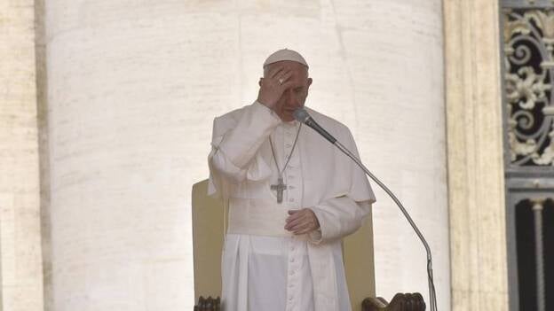 El Papa: "Quien se cree justo y juzga a los demás es un corrupto"