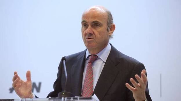 De Guindos dice que es una mala noticia que el PSOE sea la tercera fuerza