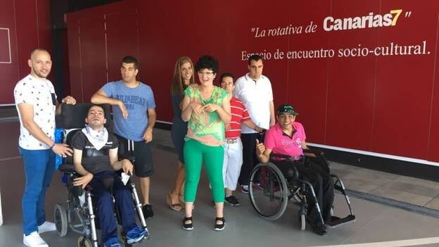 Usuarios de San Juan de Dios visitan CANARIAS7