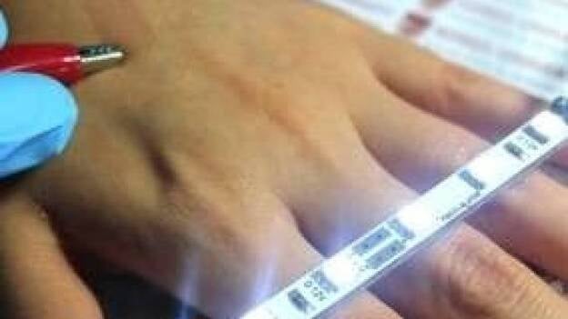 Crean un nanomaterial flexible con buenas perspectivas para dispositivos electrónicos portátiles