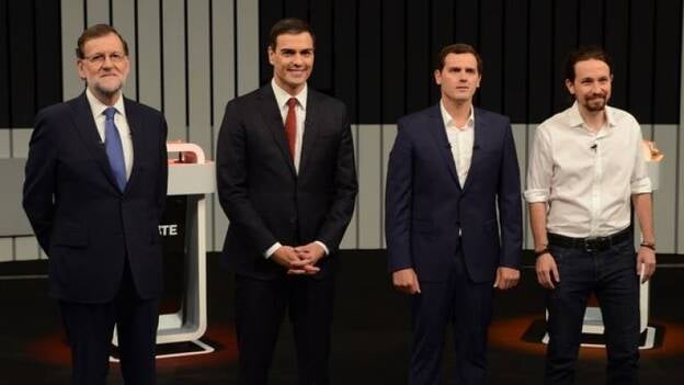 La Razón dice que el 13,7 % cambió su voto tras debate, un 5 % para El País