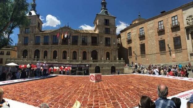 Toledo entra en el Libro Guinness con el plato de jamón más grande del mundo
