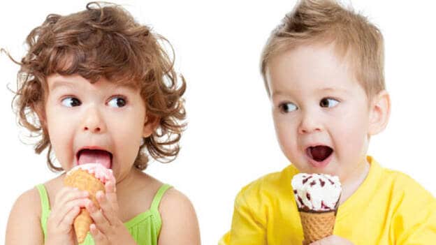 Dar sólo 2 helados a la semana a los hijos y evitar los 'tiempos muertos' en casa, claves para que no engorden en verano