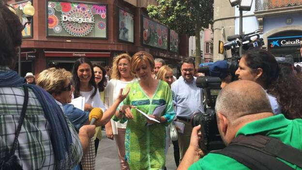 Cospedal insiste en la "generosidad" de Soria al renunciar "por trasladar erróneamente una información"