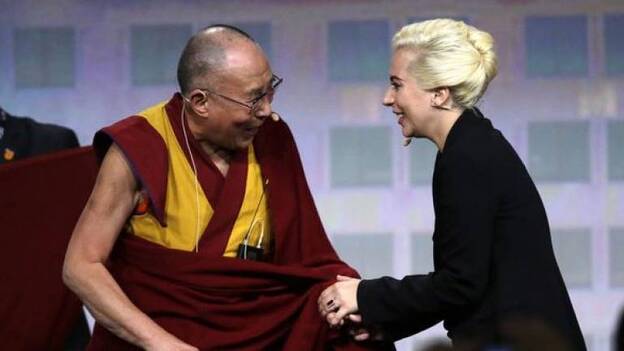 Lady Gaga complica su "romance" con los chinos al reunirse con el dalái lama