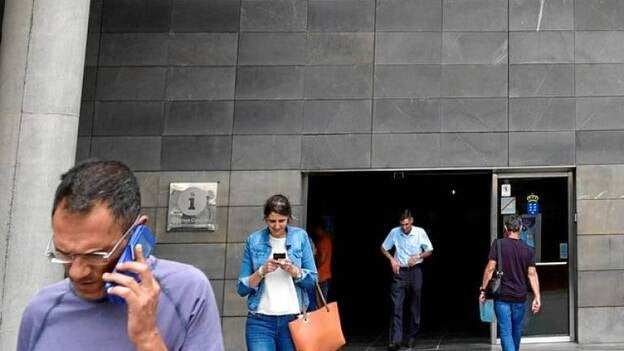 2.000 familias numerosas, en cola para renovar el carné