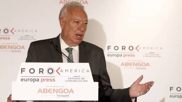 Margallo: "Lo importante es que el PSOE y PP se apoyen, y lo de menos la fórmula"