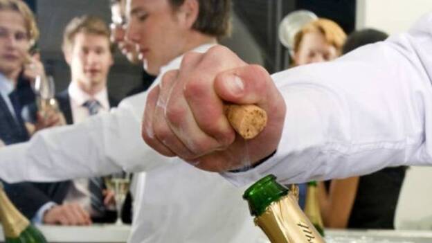 La fiesta salvaje que organizó le cuesta cara a un financiero de Wall Street