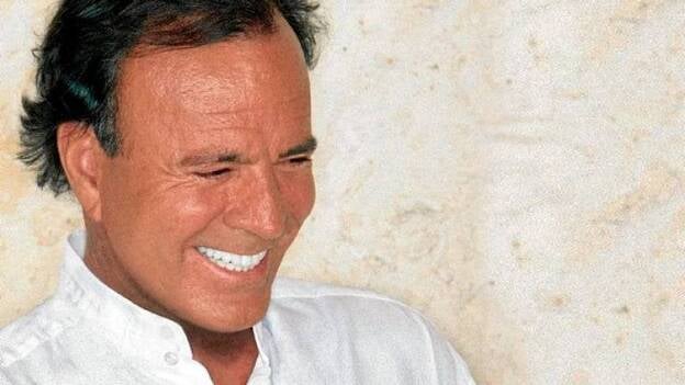 Julio Iglesias: "Mi proeza no es vender discos sino cantar a los 73 años"