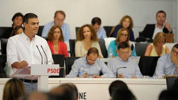 Sánchez dice que el PSOE liderará la oposición pero insiste en el no a Rajoy
