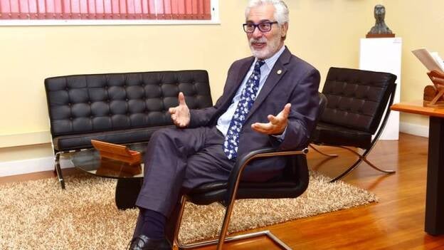 José Regidor: "La ULPGC necesita tener titulaciones más competitivas"