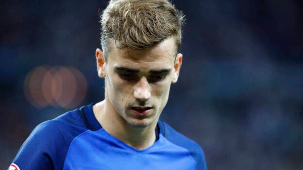 El francés Antoine Griezmann es nombrado mejor jugador de la Eurocopa 2016