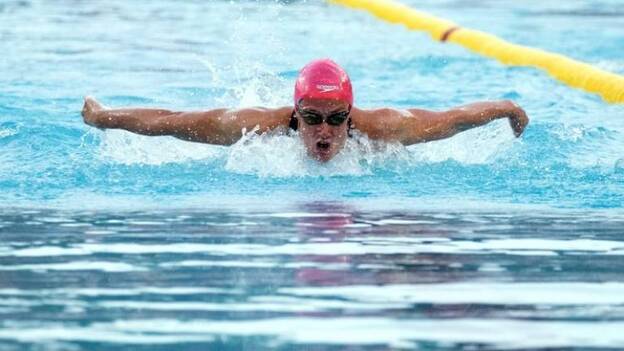 Mireia Belmonte repite victoria y récord en los 200 mariposa