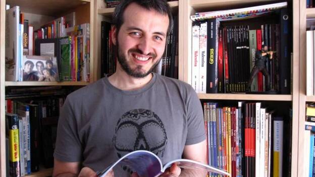 David López: "No incluir la homosexualidad y la diversidad racial en los cómics es vivir en Krypton"