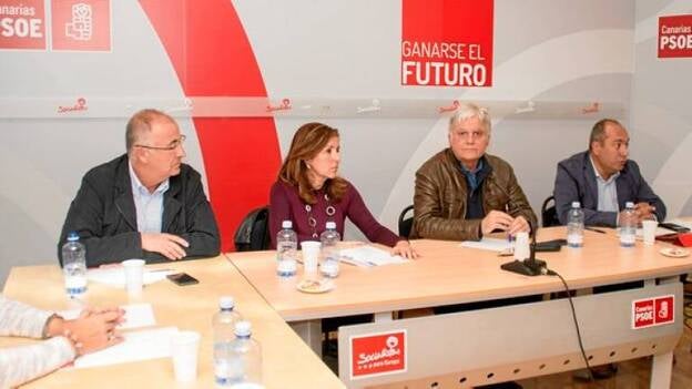 Sectores del PSC piden que se nombre una gestora en las Islas