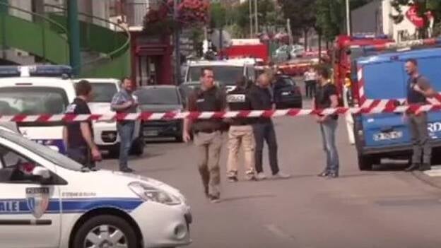 Un sacerdote, muerto en la toma de rehenes en una iglesia de Normandía