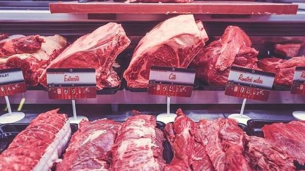 Comer carne roja puede aumentar el riesgo de enfermedad renal e insuficiencia renal