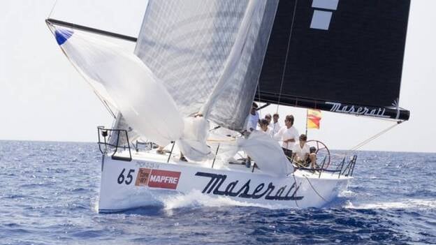El Maserati de Fernando León, líder en Mallorca