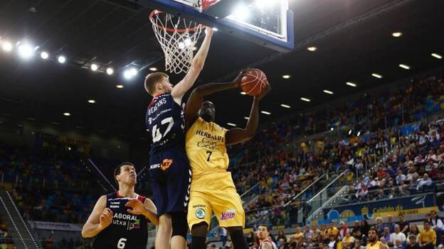 Savané deja el Gran Canaria y ficha por el Estudiantes