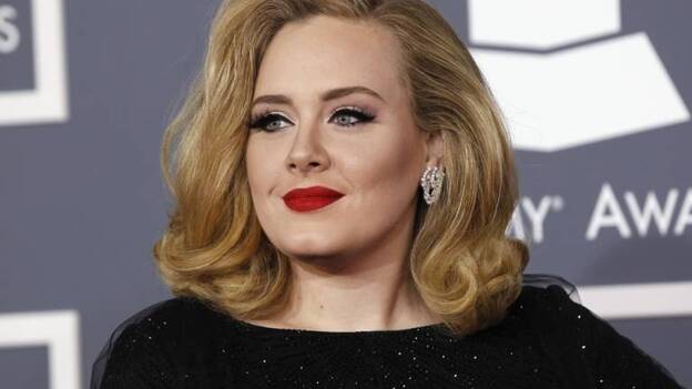 Adele rechaza actuar en el descanso de la Superbowl 2017