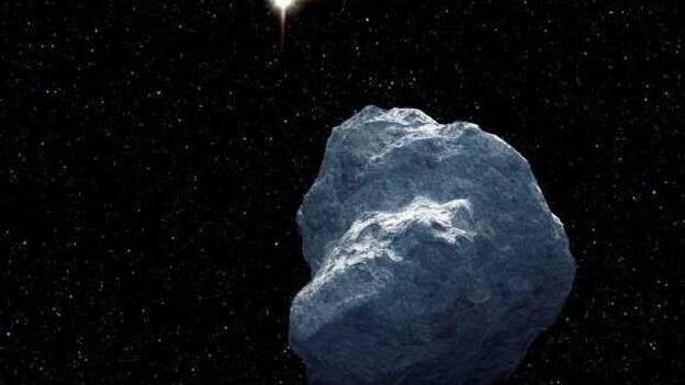 Descubren un trozo de hielo que orbita alrededor del Sol en la dirección equivocada