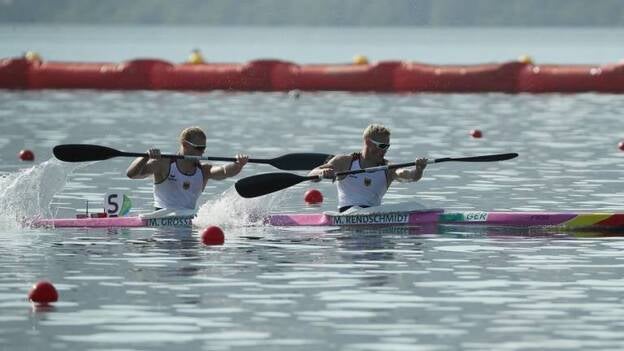 Los campeones mundiales alemanes ganan oro en K2 1.000 metros