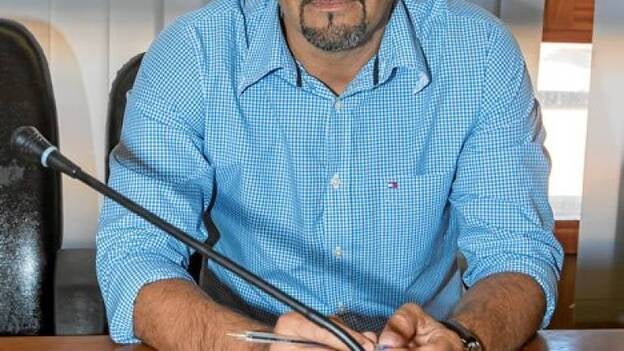 La oposición se planta contra otro «atentado» en El Burrero