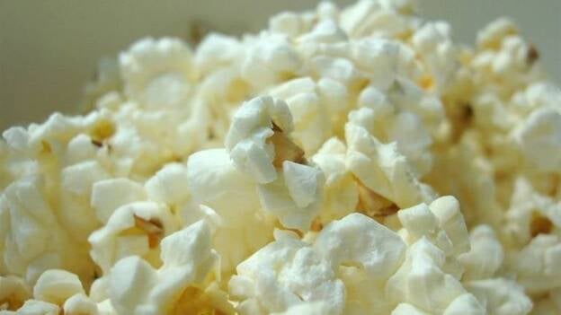 FACUA denuncia a un cine de Tenerife por impedir acceder con comida del exterior