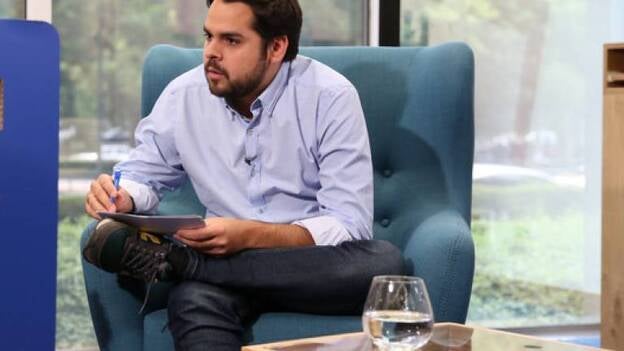 De Páramo avisa al PP de que pone en peligro las negociaciones e investidura