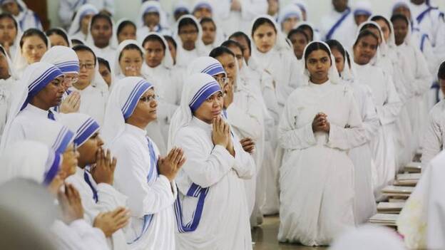 Las misioneras celebran el aniversario de la madre Teresa antes de su canonización