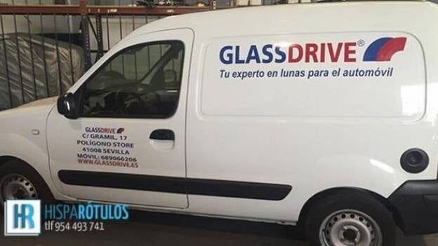 Inauguración de la nueva web de Hisparótulos, empresa de diseño de rótulos en Sevilla