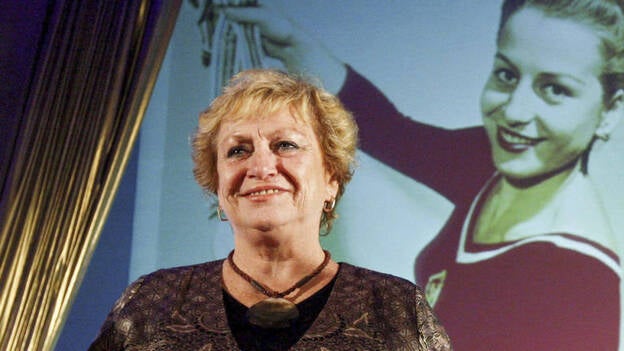 Fallece a los 74 años la mítica gimnasta checoslovaca Vera Caslavska