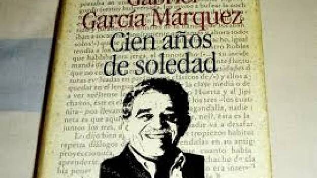 Una primera edición de "Cien años de soledad" brilla entre 30.000 libros