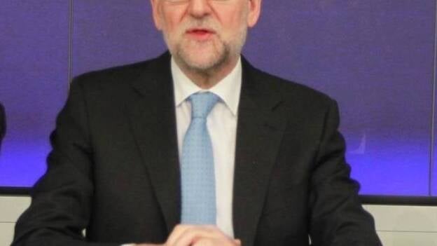 Rajoy, sobre Barberá, avisa de que "hay gente a la que se juzga sin que pase por un juzgado y acaban triturados"