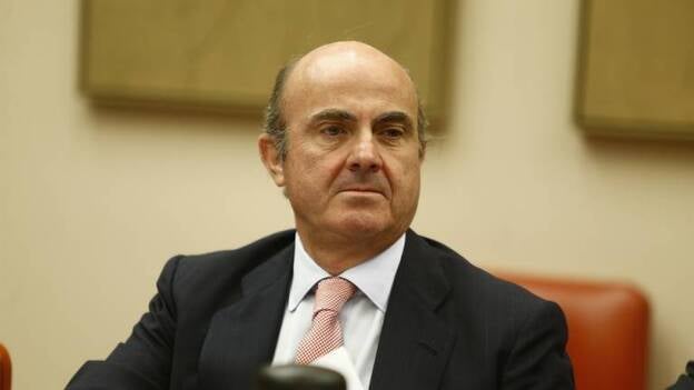 De Guindos no acude al pleno del Congreso para dar cuenta del caso Soria