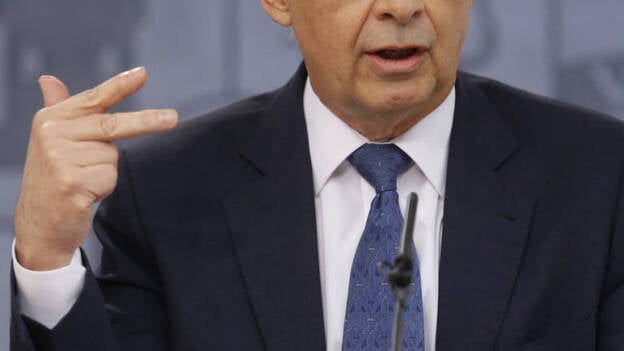 Montoro busca subir el déficit de CCAA a 0,7% en 2016 y a más de 0,1% en 2017