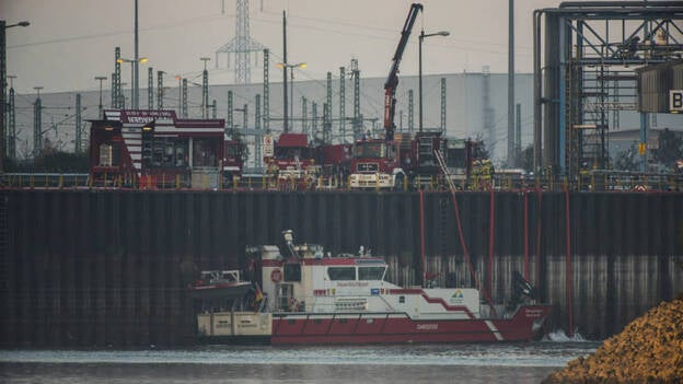 Una persona continúa desaparecida tras explosión de planta química alemana