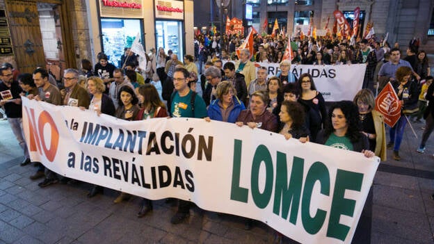 Rajoy suspenderá los efectos de las reválidas hasta que haya pacto educativo